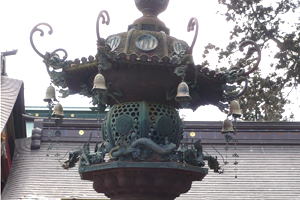 銅鉄合製燈籠（文化燈籠）